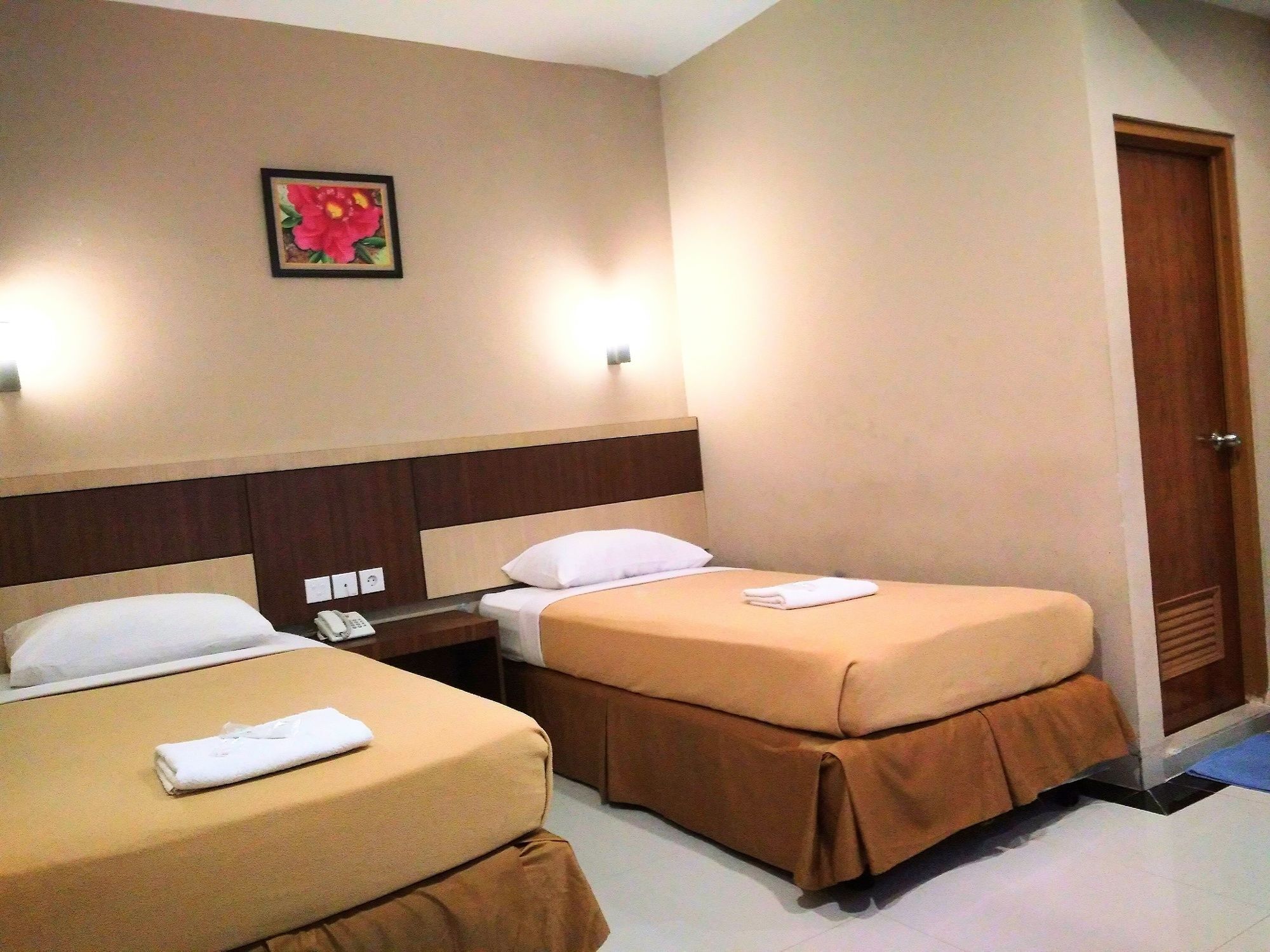 Hotel Parma Paus Pekanbaru Bagian luar foto